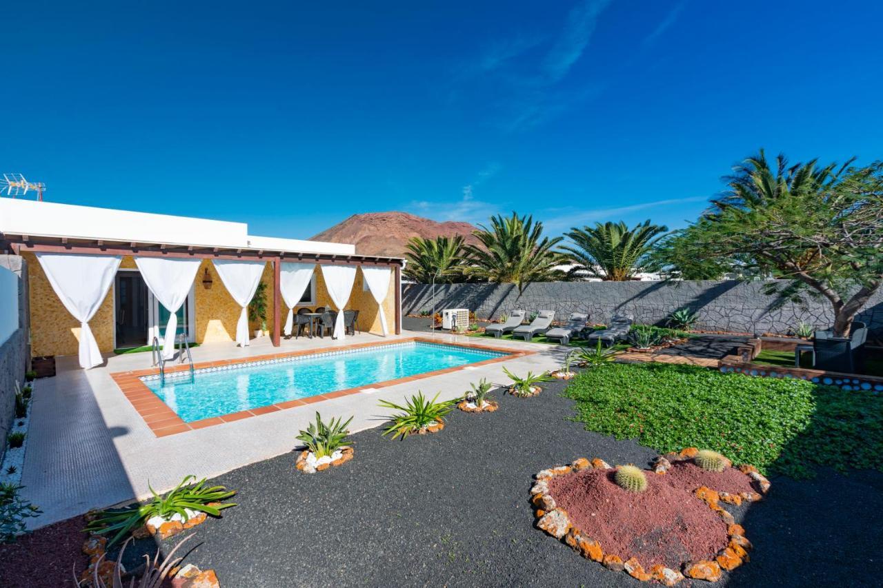Casa Daneo Villa ปลายาบลังกา ภายนอก รูปภาพ